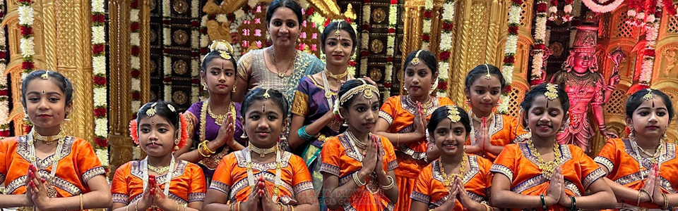 Raga Mayuri students performing classical dance